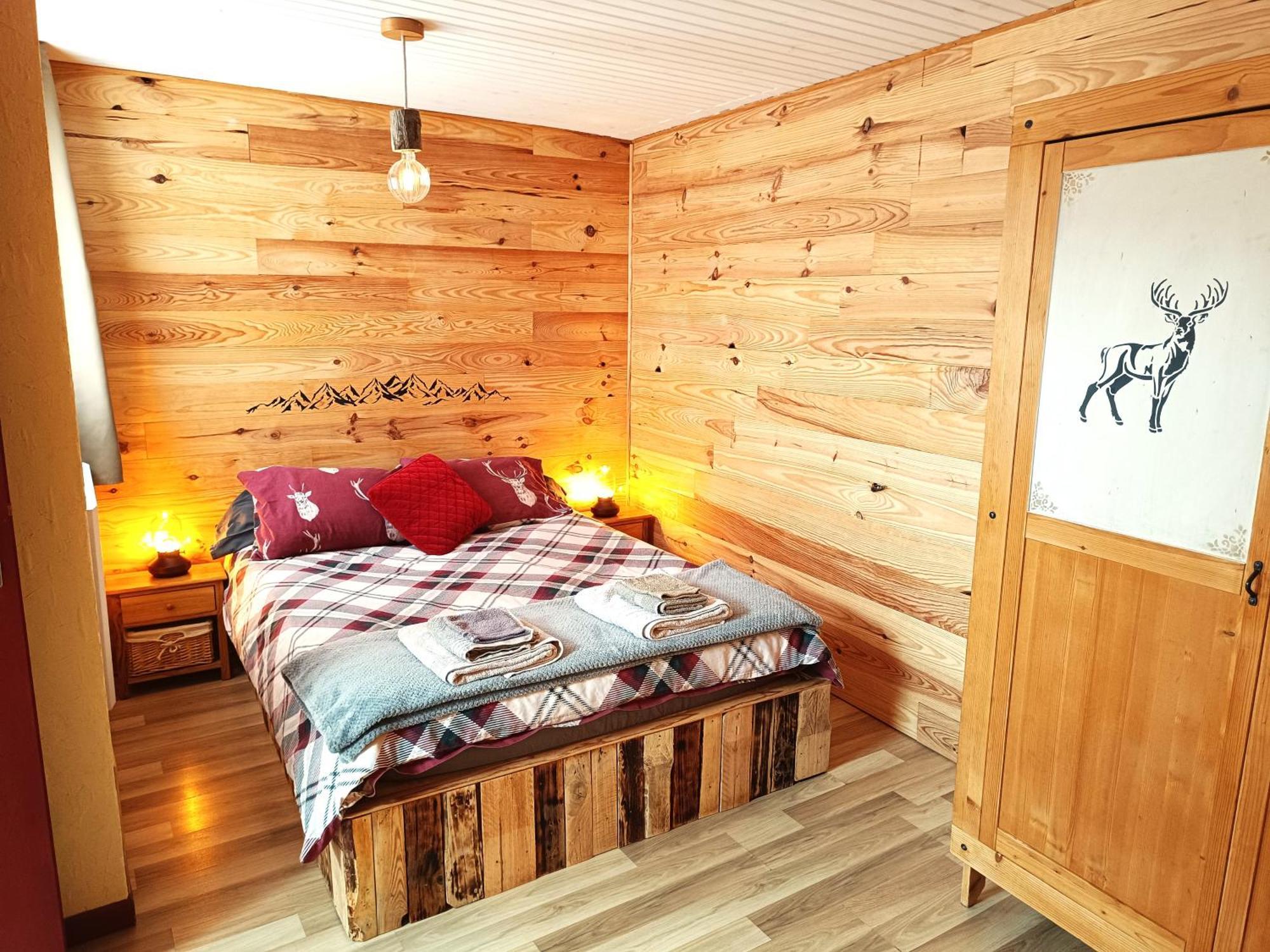 Gite Ha-Py Chalet Кампан Екстериор снимка